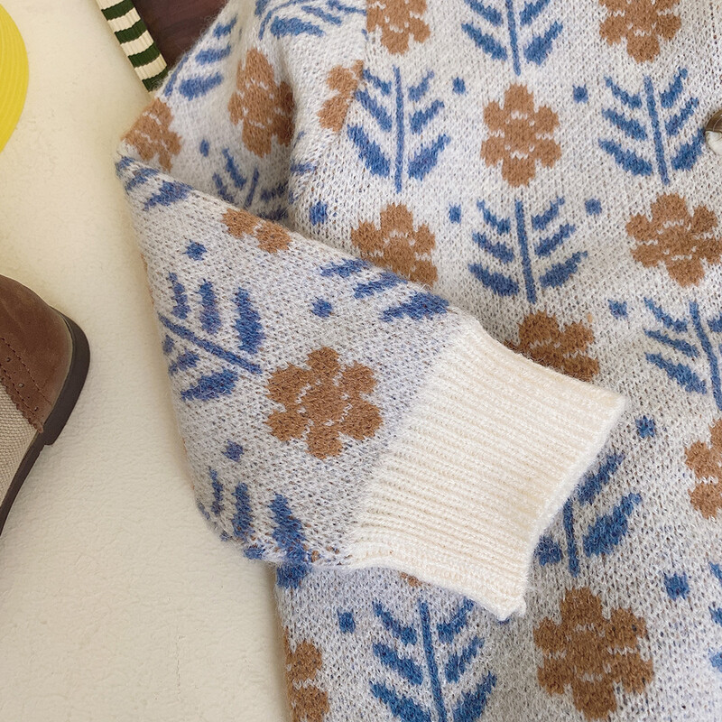 Meiteņu puķaini trikotāžas džemperi 2024. gada rudens Jauni Toddler Jakas Trikotāžas Kokvilnas Apģērbi Mazuļiem Bērniem Ārdrēbes Jaka Džemperu Topi