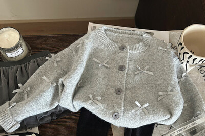 4627 Kupite 2 komada veleprodajnog korejskog dječjeg džempera 2024. Novi jesenski pleteni džemper za djevojčice, pleteni kardigan s mašnom