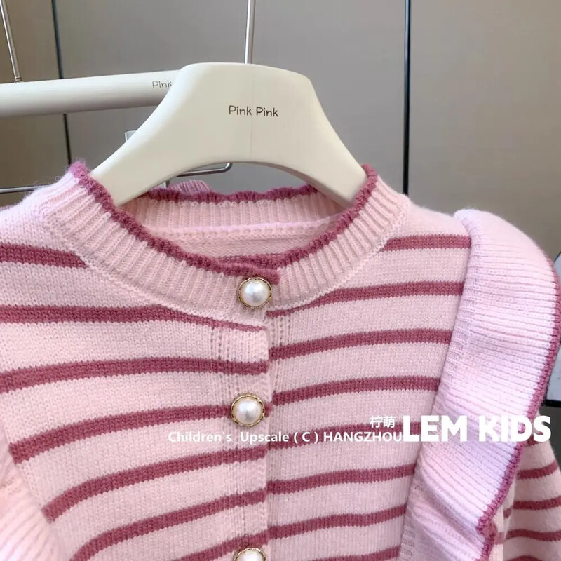 Gyermekruházat 2024 ősz és tél új lányok divatos felső gyermek csíkos pulóver dzseki vékony