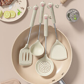 Φτυάρι σιλικόνης ποιότητας τροφίμων Φτυάρι οικιακής σούπας Κουτάλι μαγειρικής αντικολλητικής σπάτουλας Εργαλείο σιλικόνης συμπαγής περιστροφέας