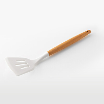 Baltas virtuvės silikoninis virtuvės indų rinkinys, nepridegantis indai su medine rankena Neslystantis kastuvas šaukštas aliejaus teptuku kepimo įrankis