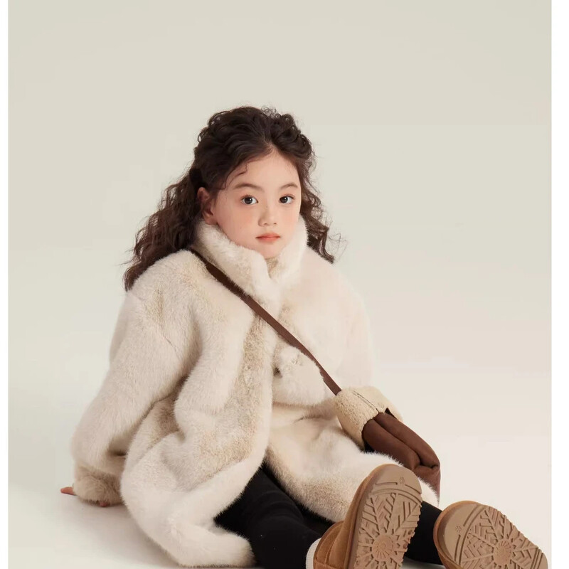 Îmbrăcăminte de iarnă pentru fete Jachetă din nurcă imitație pentru bebeluși Copii Jachetă cardigan Moda Copii Mantocă de blană integrată și îngroșată caldă