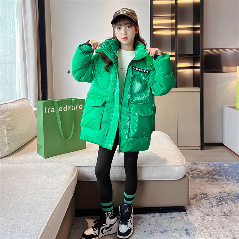 2023 m. nauji vaikų drabužiai Šilti medvilninė striukė mergaitei žieminė stora parkas su gobtuvu vaikams Viršutiniai drabužiai, madingi dideli kišeniniai paltai