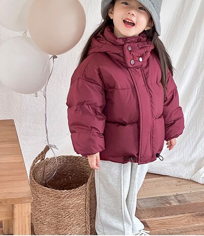 Įvairiaspalvės vaikiškos pūkinės striukės berniukams Mergaitėms Žieminiai šilti stori pūkuoti rūbai vaikams Žieminiai rūbai Naujametinės striukės.