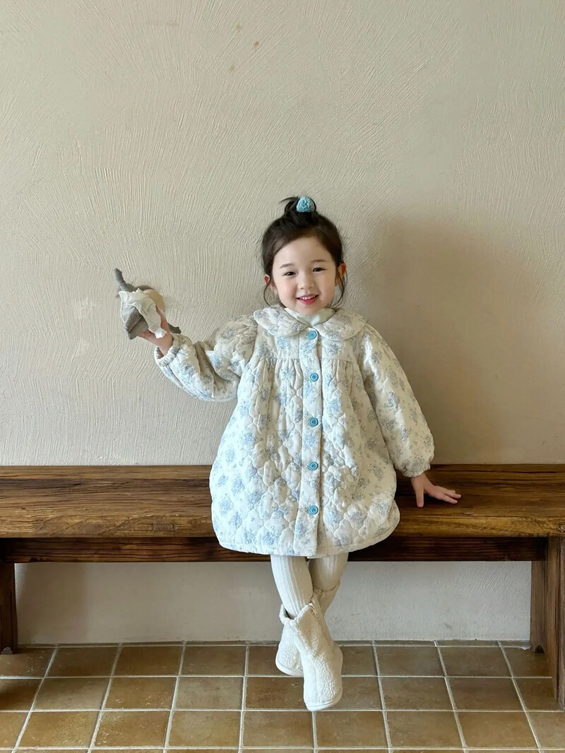 Kaput za djevojčice Zima 2024. Nova dječja odjeća Korejski stil Dječje djevojčice Inozemni stil Prošivena cvjetna pamučna pamučna suknja Ležerna jednostavna