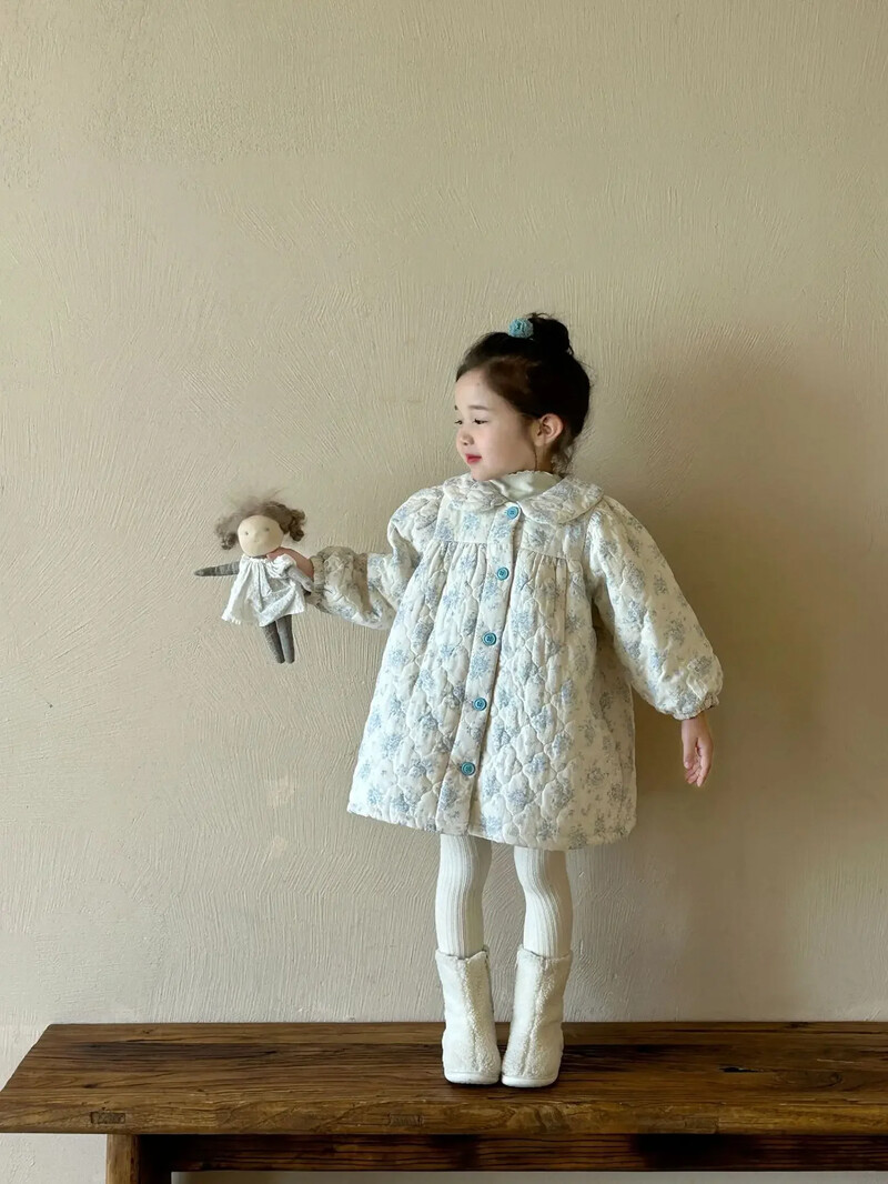 Kaput za djevojčice Zima 2024. Nova dječja odjeća Korejski stil Dječje djevojčice Inozemni stil Prošivena cvjetna pamučna pamučna suknja Ležerna jednostavna