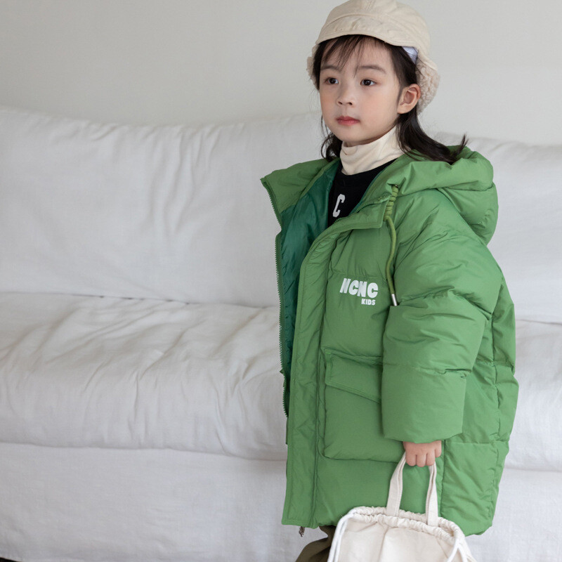 Gyerek hosszú pehelykabátok Téli vastag, meleg kapucnis kabátok Őszi lányok fiúk divatos pamut ruhák új fehér kacsa pehelykabát