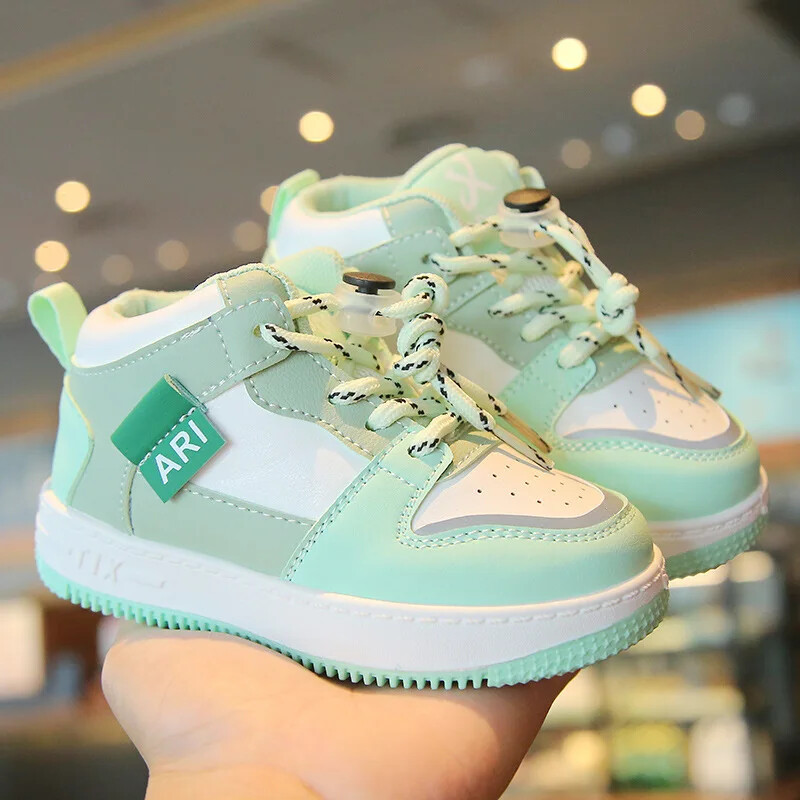 Magas felső, gyerekcipők, csúszásgátló fiúk kosárlabdacipők, lapos sarkú, szuper hangulatos lányok, túracipők, gyerekcipők, bakancsok F08313