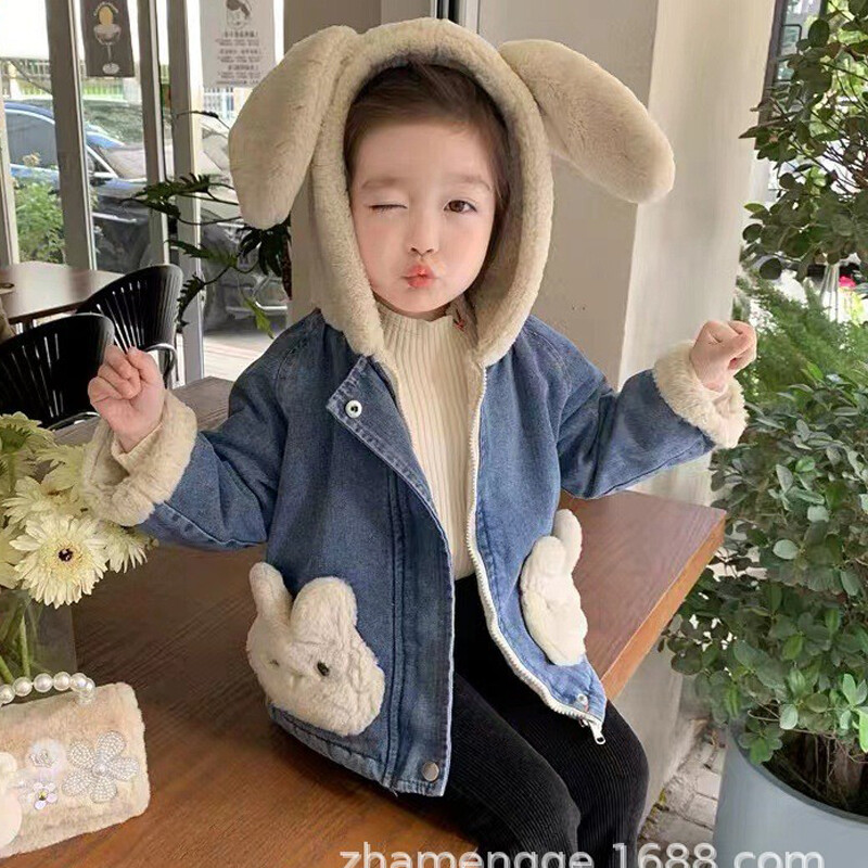 Nauja žieminė mergaičių džinsinė striukė Animacinio filmo triušio raštų kratinys pamušalas ėrienos vilnos stori paltai su gobtuvu 2–8 metų vaikams šiltiems viršutiniams drabužiams