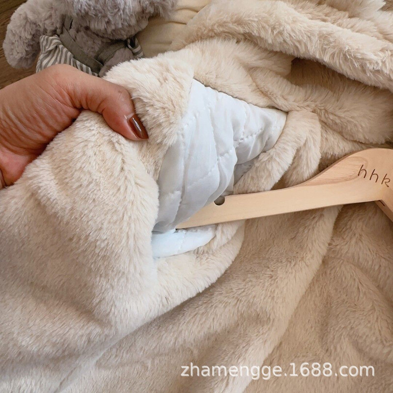 Nauja žieminė mergaičių džinsinė striukė Animacinio filmo triušio raštų kratinys pamušalas ėrienos vilnos stori paltai su gobtuvu 2–8 metų vaikams šiltiems viršutiniams drabužiams