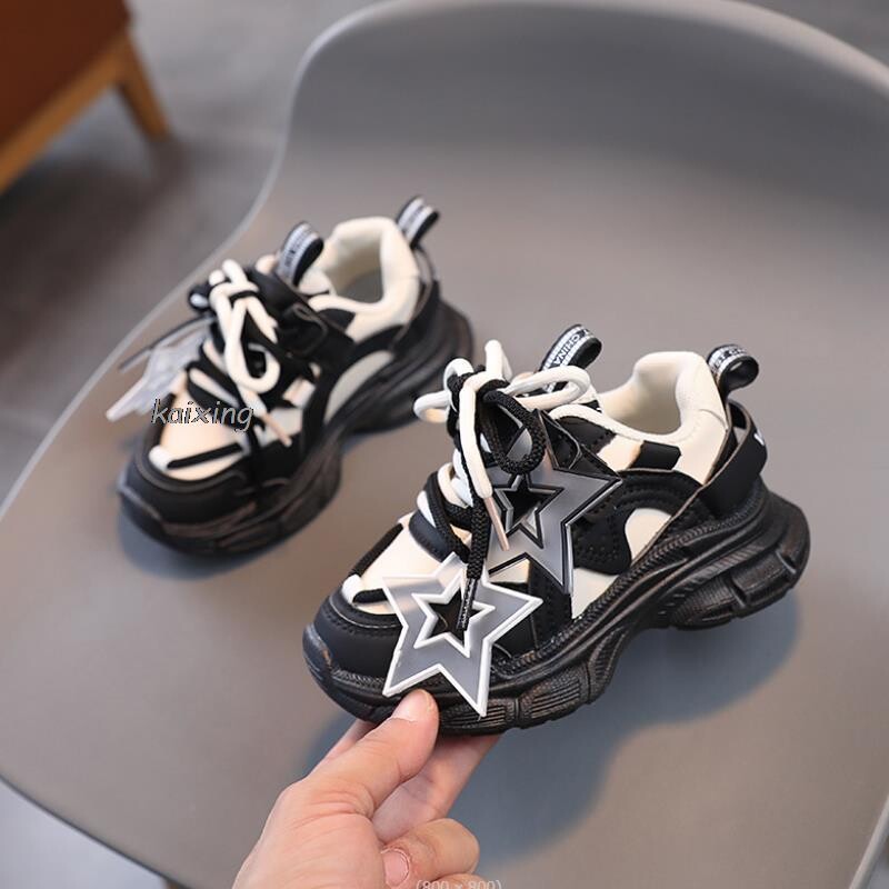 Madingi pavasario nauji vaikiški sportiniai bateliai iš PU mergaičių laisvalaikio tinklelio, šviesiai rožinė berniukų, rožinė kabliuko ir kilpos vaikiški neslystantys sportiniai bateliai