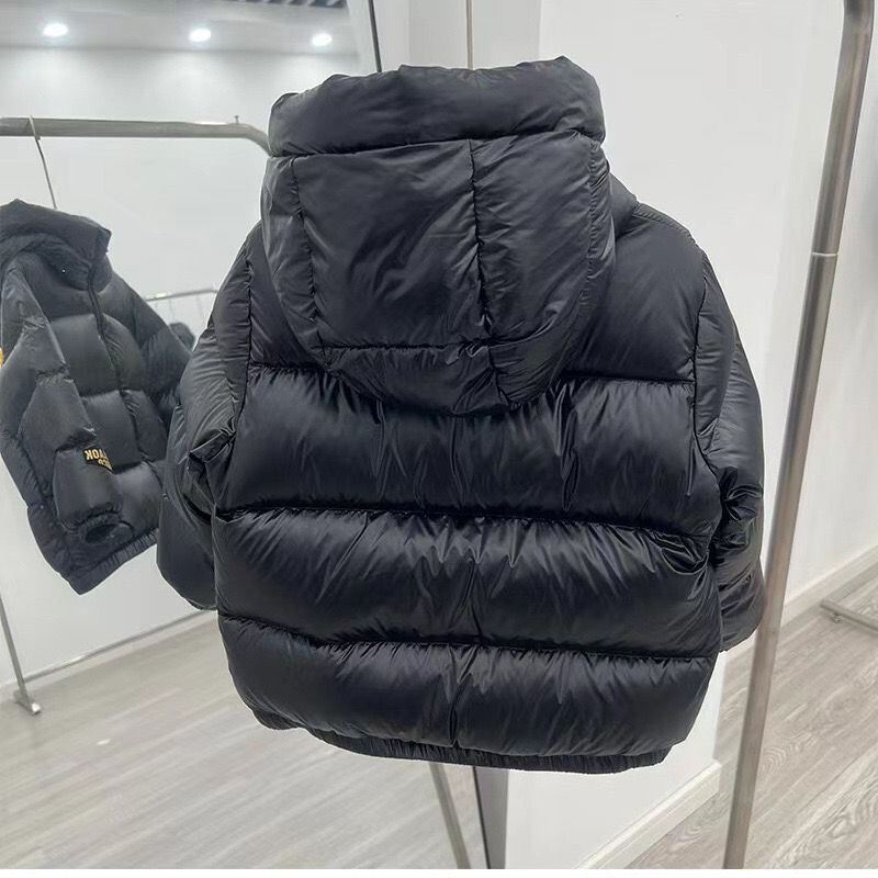 Gyermek téli új pehelykabát fekete arany pehelykabát fiúknak lányoknak közepes és nagy gyermekeknek vastagított rövid kabát