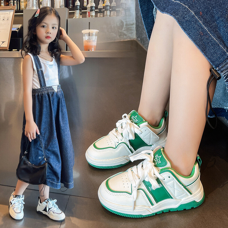 22-37-es méret Divat Gyerekcipők Fiú Cipők Sport Csúszásmentes Gyerekek Tipegő Alkalmi cipők Légáteresztő tornacipők Tenisz Gyerekcipők