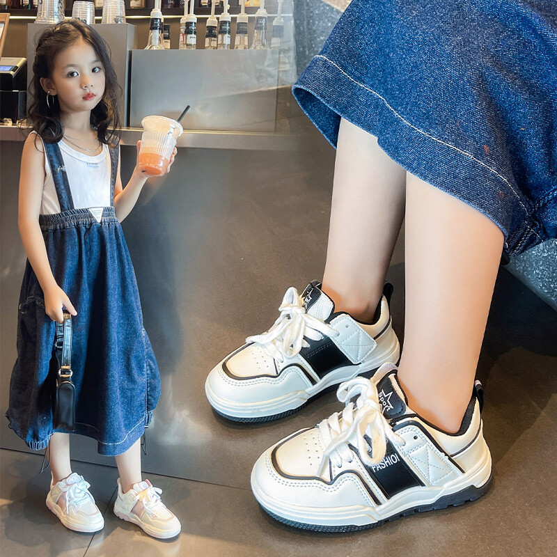 22-37-es méret Divat Gyerekcipők Fiú Cipők Sport Csúszásmentes Gyerekek Tipegő Alkalmi cipők Légáteresztő tornacipők Tenisz Gyerekcipők