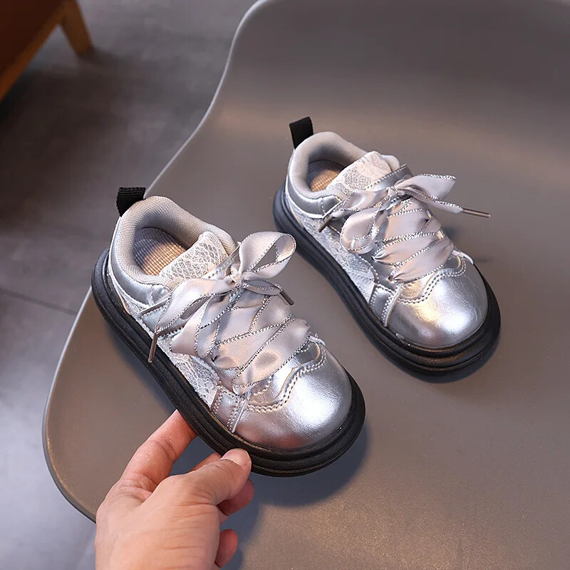 Versiunea coreeană de toamnă 2024 a pantofilor de bord Lady Princess pentru fete sport cu talpă moale pantofi mari pentru copii și studenți