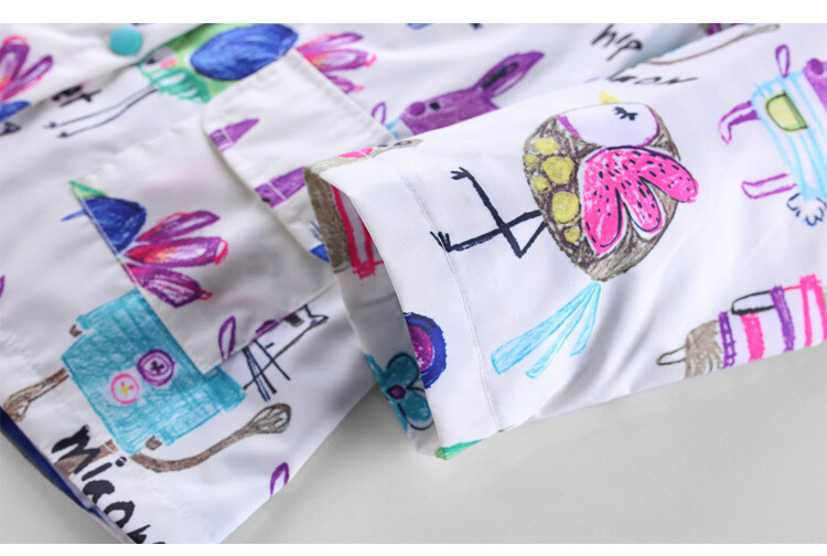 Neperšlampama striukė kūdikiams Vaikiški drabužiai Pavasariniai laisvalaikio mergaičių apsiaustai ilgomis rankovėmis Striukė su gėlių raštais Vaikiški džemperiai