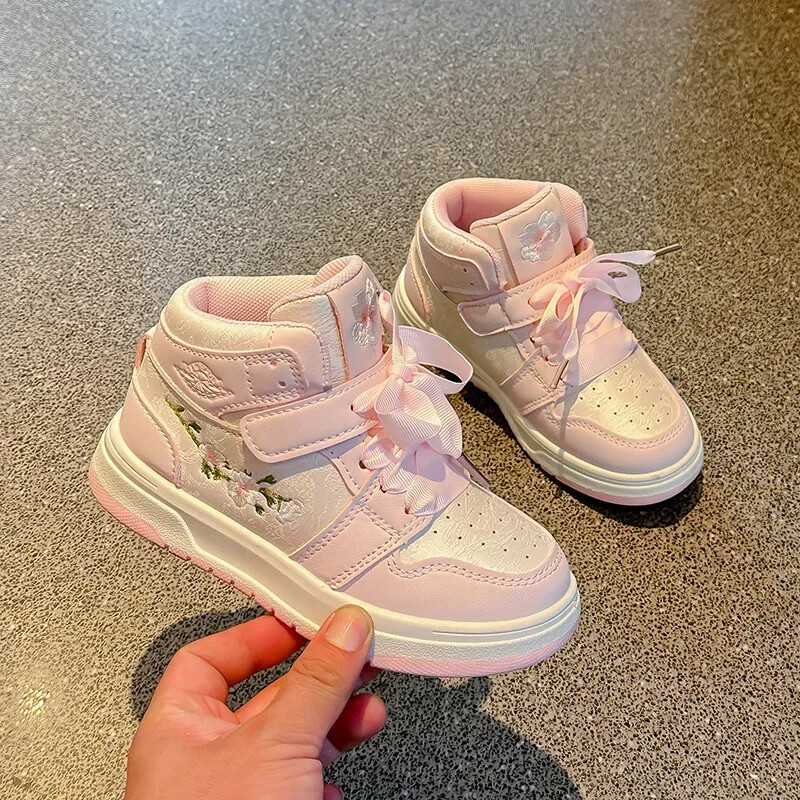 Αθλητικά παπούτσια για κορίτσια Ψηλά κορυφαία παιδικά παπούτσια μπάσκετ κεντημένα 2024 Νέα μόδα Παιδικά αθλητικά παπούτσια Κομψό Sweet Princess Style