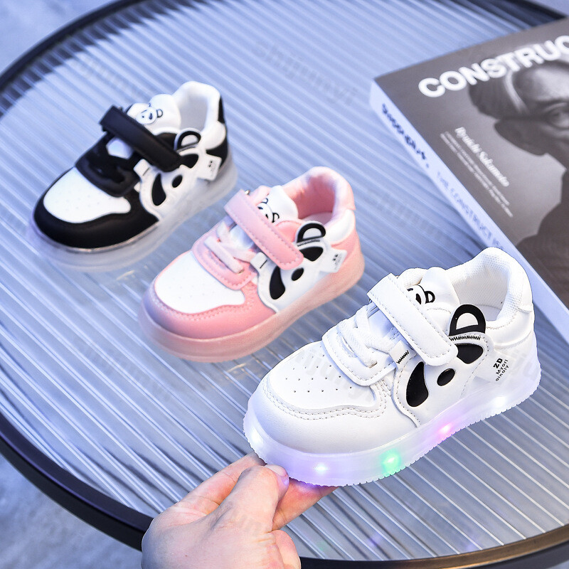 Új, 2024-es őszi baba lányoknak Led Light Cipők Gyermek tornacipők Totyogó Izzó cipők Lányoknak Kültéri Légáteresztő csúszásmentes Laposok