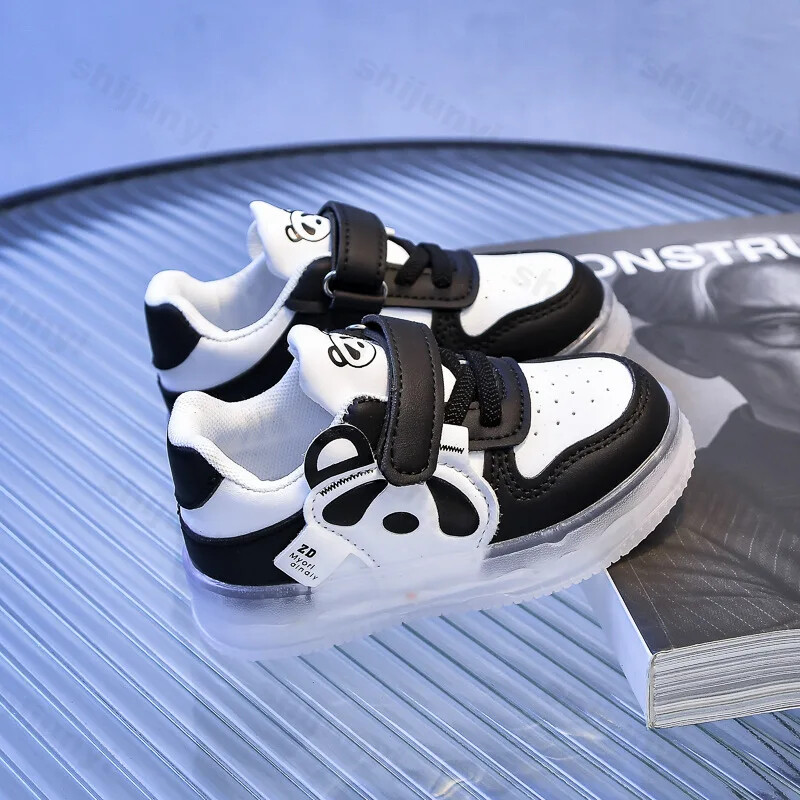 Új, 2024-es őszi baba lányoknak Led Light Cipők Gyermek tornacipők Totyogó Izzó cipők Lányoknak Kültéri Légáteresztő csúszásmentes Laposok