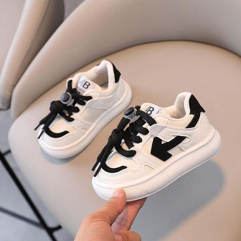 Спортни обувки за момичета 2024 Пролет Нови детски кожени ежедневни обувки Универсални момчета и бебета Детски скейт обувки