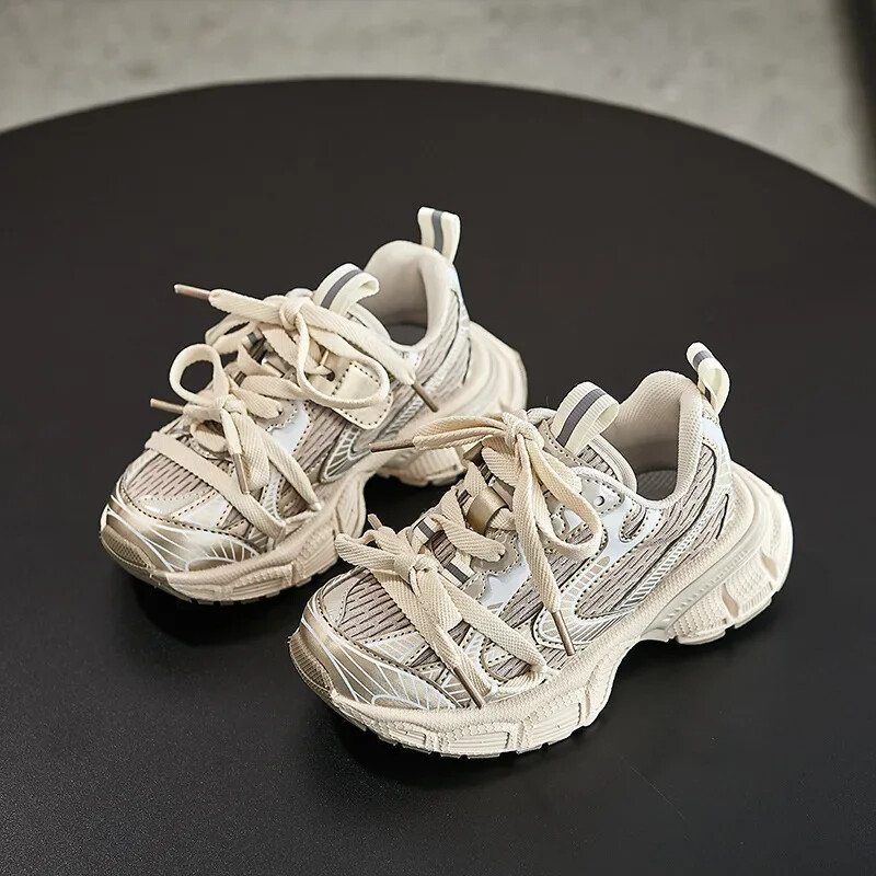 Gyerekcipők Új 2024 tavaszi nyár divat alkalmi sportok fiúknak lányoknak futó tornacipők gyermekeknek hálós, lélegző puha talpú tornacipő