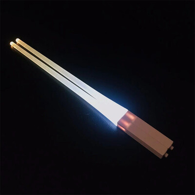 1 ζεύγος LED Lightsaber Chopsticks Φωτεινός επαναχρησιμοποιούμενος φωτισμός κουζίνας LED chopstick λαμπερό χωρίς BPA ασφαλή για τρόφιμα Chopsticks