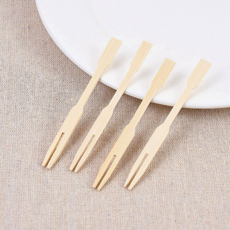 100 DB eldobható bambuszrudak fából készült gyümölcsvilla desszert koktél válogatás esküvői svédasztalos fogpiszkáló születésnapi dekorációs kellékek