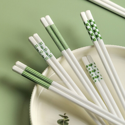 Ins Chopstick Υψηλό επίπεδο εμφάνισης Αντιολισθητικό και ανθεκτικό στη μούχλα Οικιακά Κεραμικά Μονά Ειδικά Επιτραπέζια Σκεύη Νέο Σετ Επιτραπέζια σκεύη