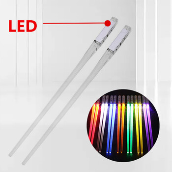 Creative 2pcs/Pal LED Lightsaber Chopsticks Light Up Ανθεκτικά ελαφριά κουζίνα Τραπεζαρία πάρτι Φορητό επιτραπέζιο σκεύος χρηματοκιβώτιο