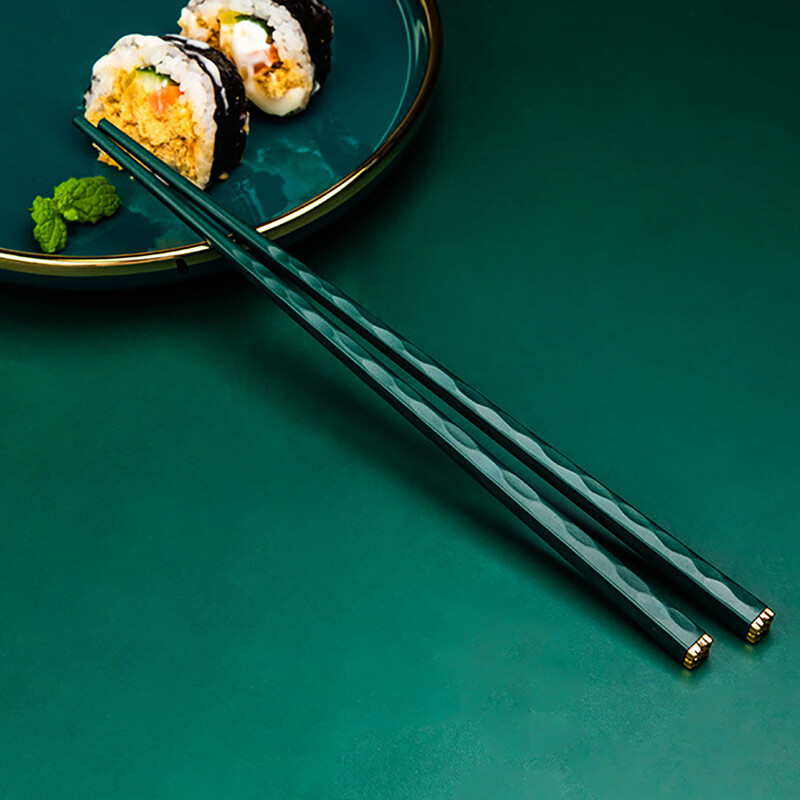5 pāri zaļā zelta sakausējuma irbulīšu komplekts, neslīdošs suši irbulīšu komplekts. Atkārtoti lietojami ķīniešu irbulīši mājas virtuves trauku komplekts