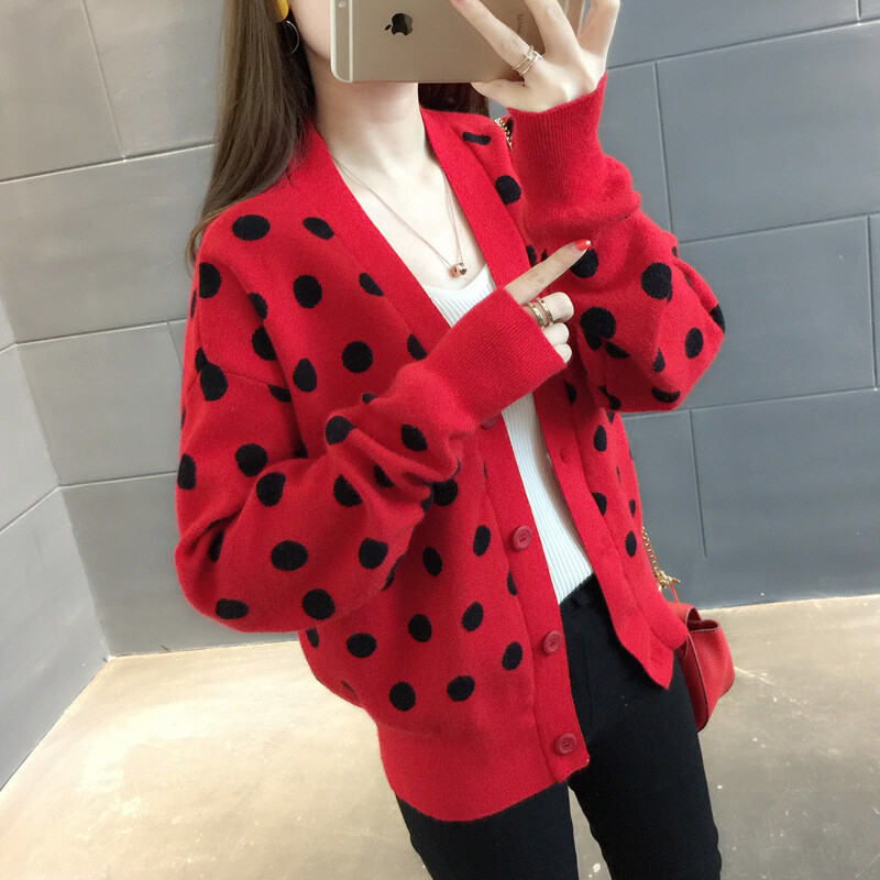 2023 m. Naujas moteriškas mados taškuotas megztinis rudens žiemos korėjiečių versijos plonas darbo stiliaus megztinis trumpas megztinis švarkas