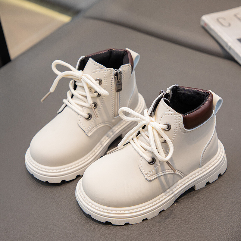 Lastemood martini saapad väikelastele ja imikutele ja beebidele vabaaja keskmised nahast saapad sügiseks ja talveks uued nahksaapad poistele ja üksikud saapad tüdrukutele