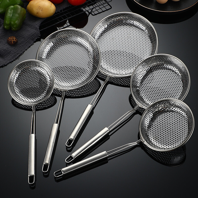 5 dydžių nerūdijančio plieno plokščiadugnis kiaurasamtis ilgos rankenos tinklinis sietelis karščiui atsparus karšto puodo kepimo kaušelis skimerio šaukštas