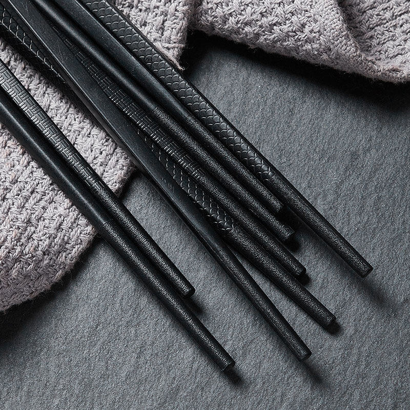 5 pāri japāņu irbulīši Stikla šķiedras ķīniešu irbulīši Atkārtoti lietojami suši irbulīši Korejiešu irbulīši Mazgājama trauku mazgājamajā mašīnā.