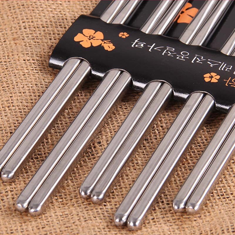 5 pāri nerūsējošā tērauda kvadrātveida irbulīši ķīniešu Stilīgi, veselīgi, viegli ķīniešu irbulīši metāla neslīdoša dizaina virtuve