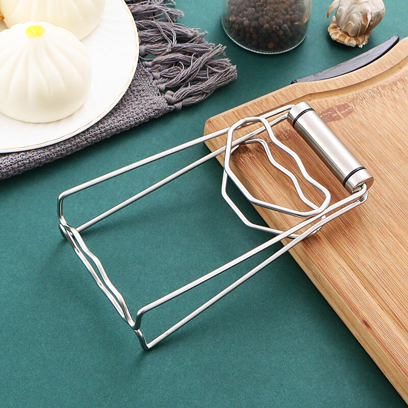 Nerūdijančio plieno sulankstomas karšto indo spaustukas, apsaugantis nuo nuplikimo puodo lėkštės spaustukai, žnyplės, garinami indai, griebtuvų laikikliai, virtuvės reikmenys
