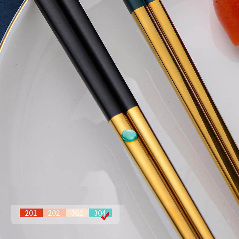 1 pāris 304 nerūsējošā tērauda irbulīši ar kastes turētāju Neslīdoši suši pārtikas metāla spieķi Pārnēsājami irbulīši ceļošanai ārā