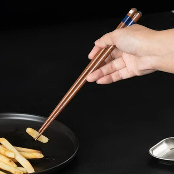 4 ζεύγη χειροποίητα επιτραπέζια σκεύη chopsticks φυσικό ξύλινο σχέδιο κινουμένων σχεδίων Ironwood Chopstick Εργαλεία κουζίνας Σούσι Chopsticks Σερβίτσιο