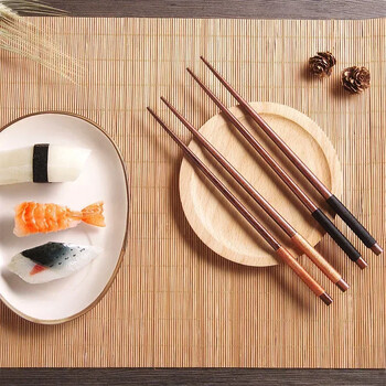 4 ΤΕΜ Creative ιαπωνικά chopsticks Kazuki Τυλιγμένα ξυλάκια με μυτερή οξιά chopsticks από κόκκινο σανταλόξυλο κατά της πτώσης