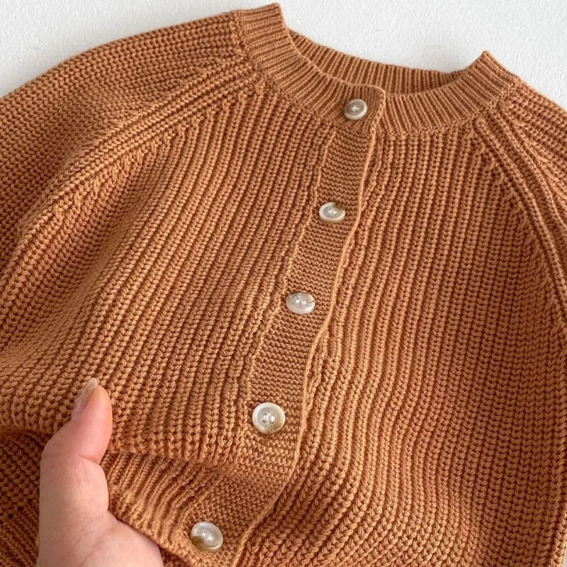 Vaikų berniukų rudens megztas paltas Vienspalvis kūdikių mergaičių ilgomis rankovėmis storas megztinis Pavasarinis mezgimas mada mezginiai Striukės