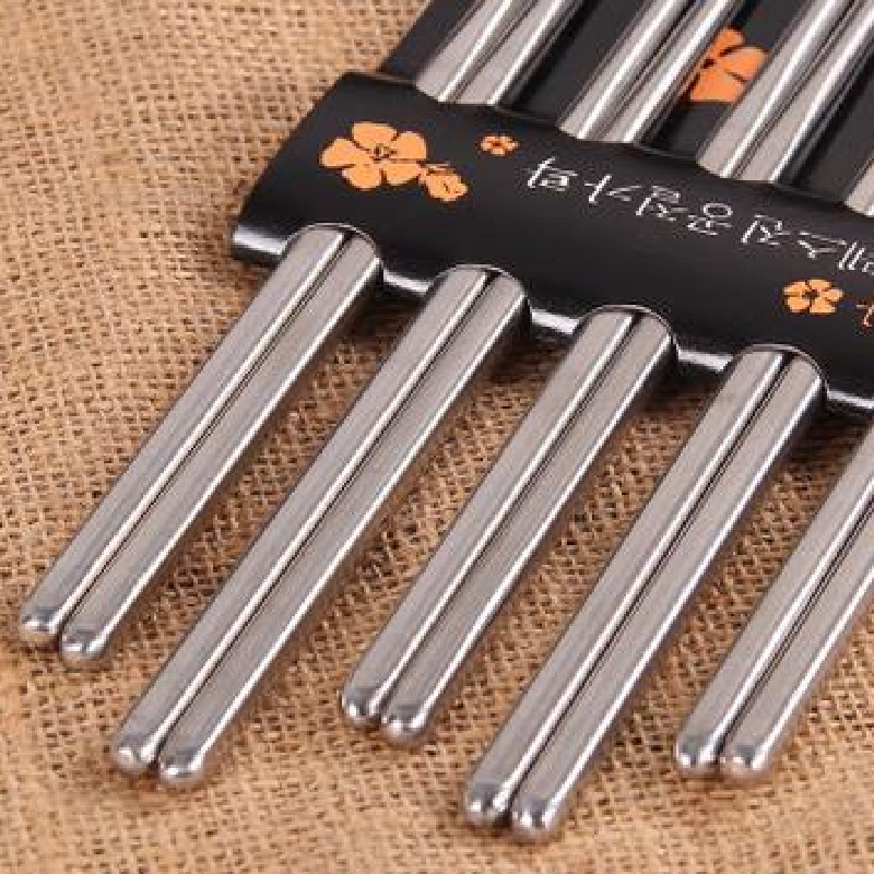 5 poros nerūdijančio plieno kvadratinių lazdelių kiniškos stilingos sveikos, lengvos kiniškos lazdelės metalinės neslidžios dizaino virtuvės