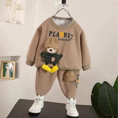 Zēnu rudens un ziemas plīša komplekts 2023. gada jauns, moderns bērnu džemperis, divdaļīgs komplekts, skaists mazu zēnu apģērbs