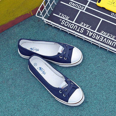 Mada Moteriška laisvalaikio mada Nauji minkšti apatiniai balti batai Vienspalviai sekli batai Drobiniai batai Gilrs sportbačių karta