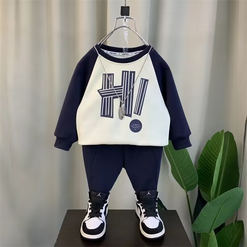 Gyerekkészlet 2023, új tavaszi és őszi fiúk alkalmi pulóver, 2 részes szett, szép gyermek sportruházati készlethez