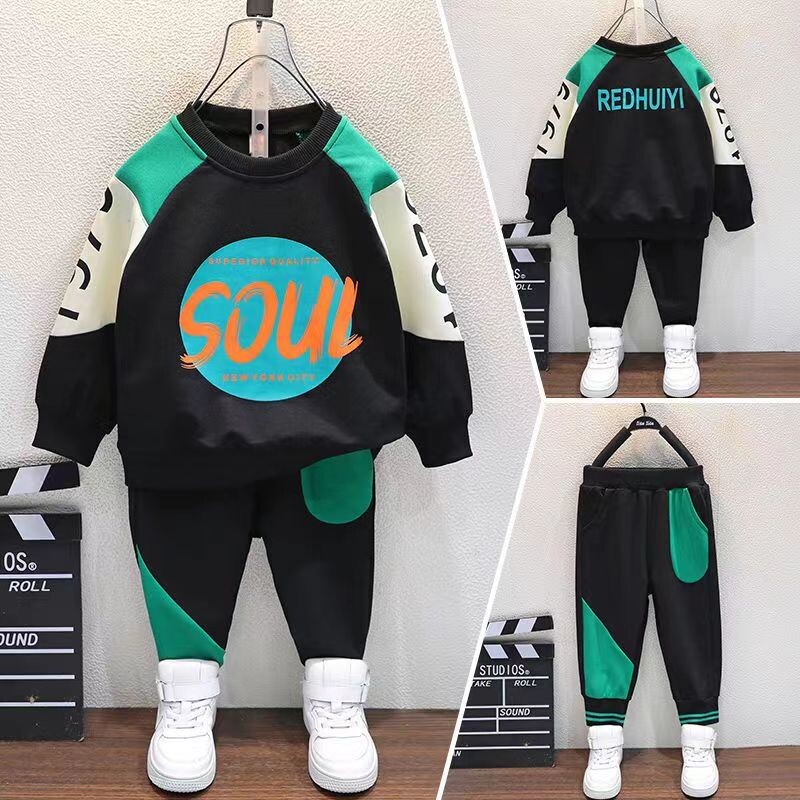 Žiemos berniukų pastorinti megztiniai vaikams su spausdintomis raidėmis paminkštintas viršus + sportinės laisvalaikio kelnės, 2 vnt., 1–12 m. sportinio kostiumo tendencija