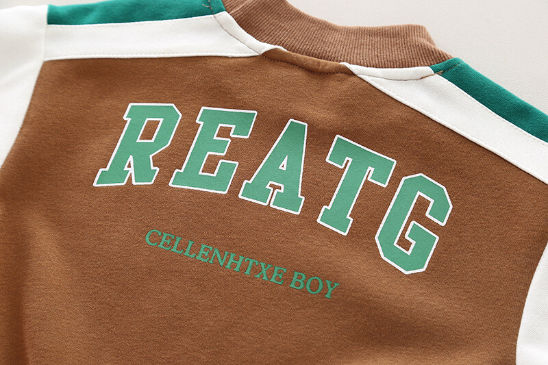 Pavasariniai nauji kūdikių berniukų rūbų rinkiniai, atitinkantys spalvas su raidėmis, ilgomis rankovėmis megztiniai, viršutiniai ir kelnės, vaikiški laisvalaikio drabužiai