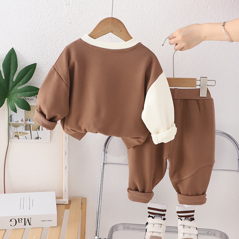 Naujas pavasario rudens kūdikių rūbų rinkinys vaikiški berniukų marškinėliai kelnės 2 vnt./komplektai Mažylių rūbai kūdikių animacinių filmų kostiumai, vaikiški sportiniai kostiumai