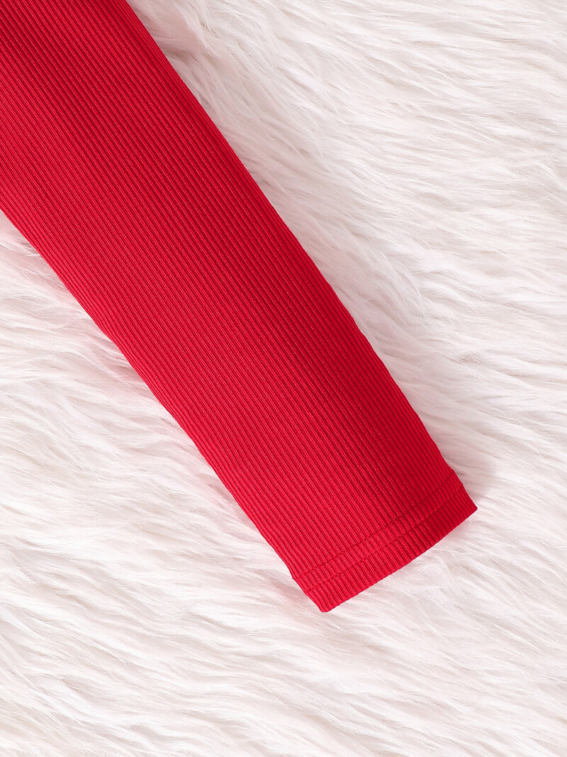 Bērnu pavasara un rudens jaunās modes 2 komplekti sarkans trikotāžas krekls ar garām piedurknēm līdz kakla vidum un rūtaini svārki + moderna rūtainā cepure