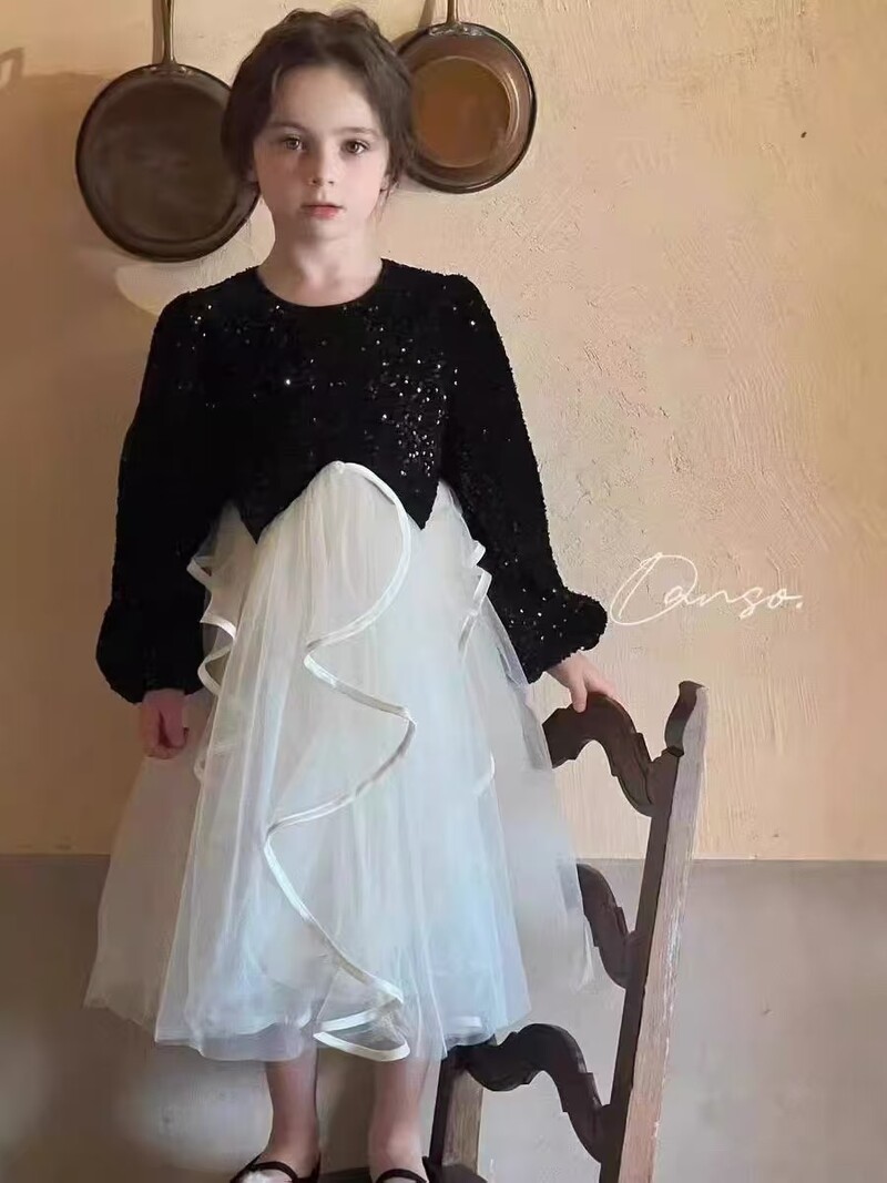2025 Άνοιξη και Φθινόπωρο Νέο στυλ Hepburn Sequin Pompadour Princess Princess Dress Girl Girl