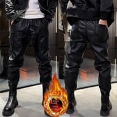 Fashion 2024 férfi laza elasztikus derék műbőr téli nadrág hat zsebes polár Thcik fekete pu punk design nadrág férfi